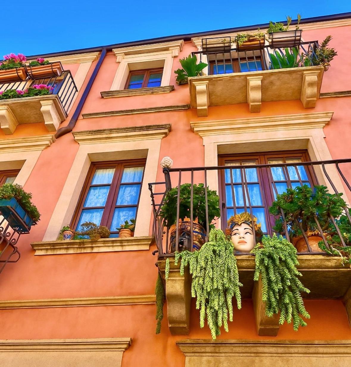 Caterina'S Charme Apartment Taormina Buitenkant foto